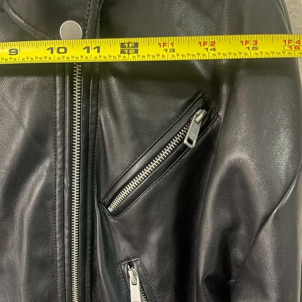 Avec Les Filles Oversized Faux Leather Cropped Biker Jacket - Black - M - Picture 9 of 11
